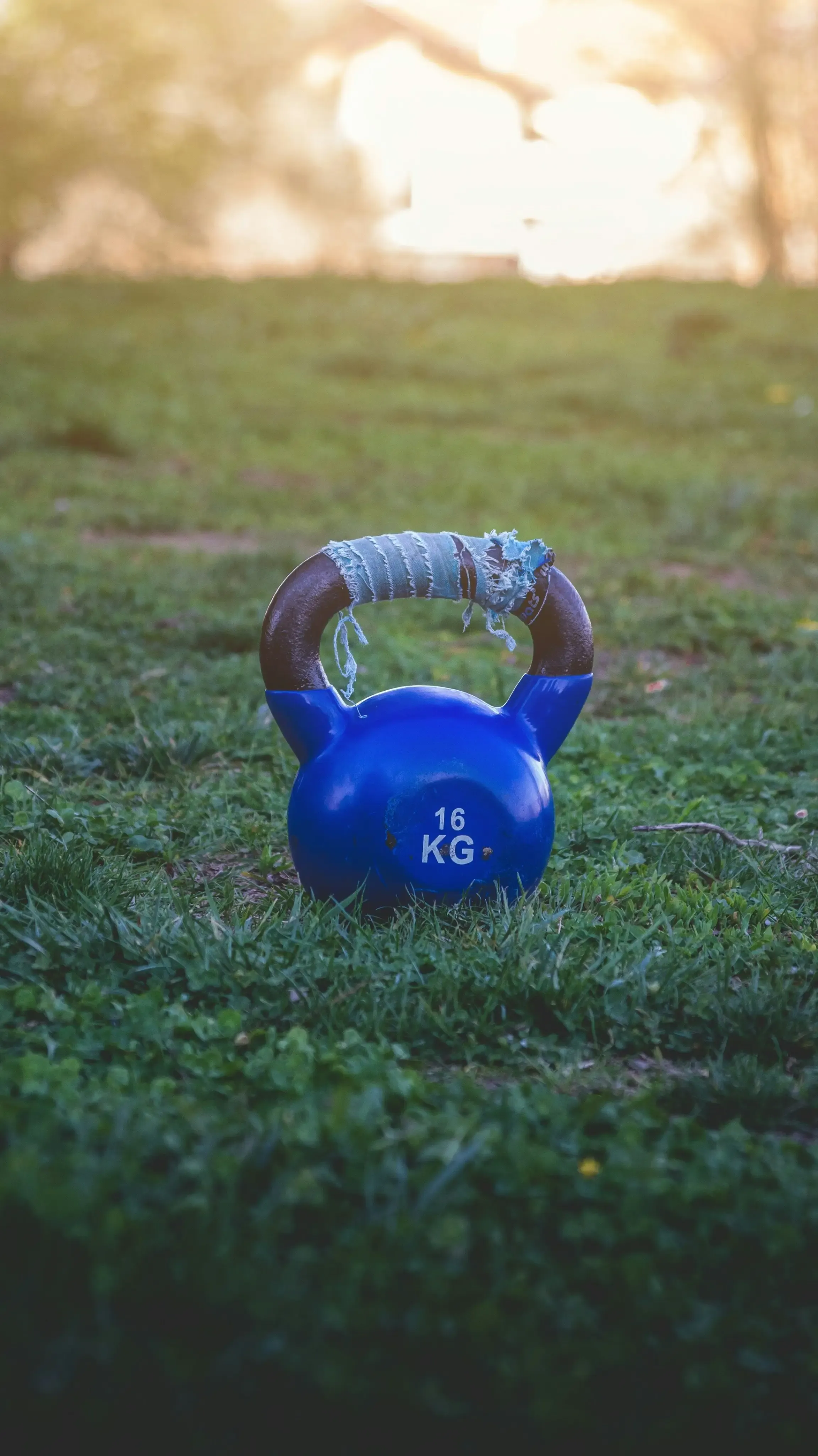 Building Your First Kettlebell Workout Program: A Weekly Plan